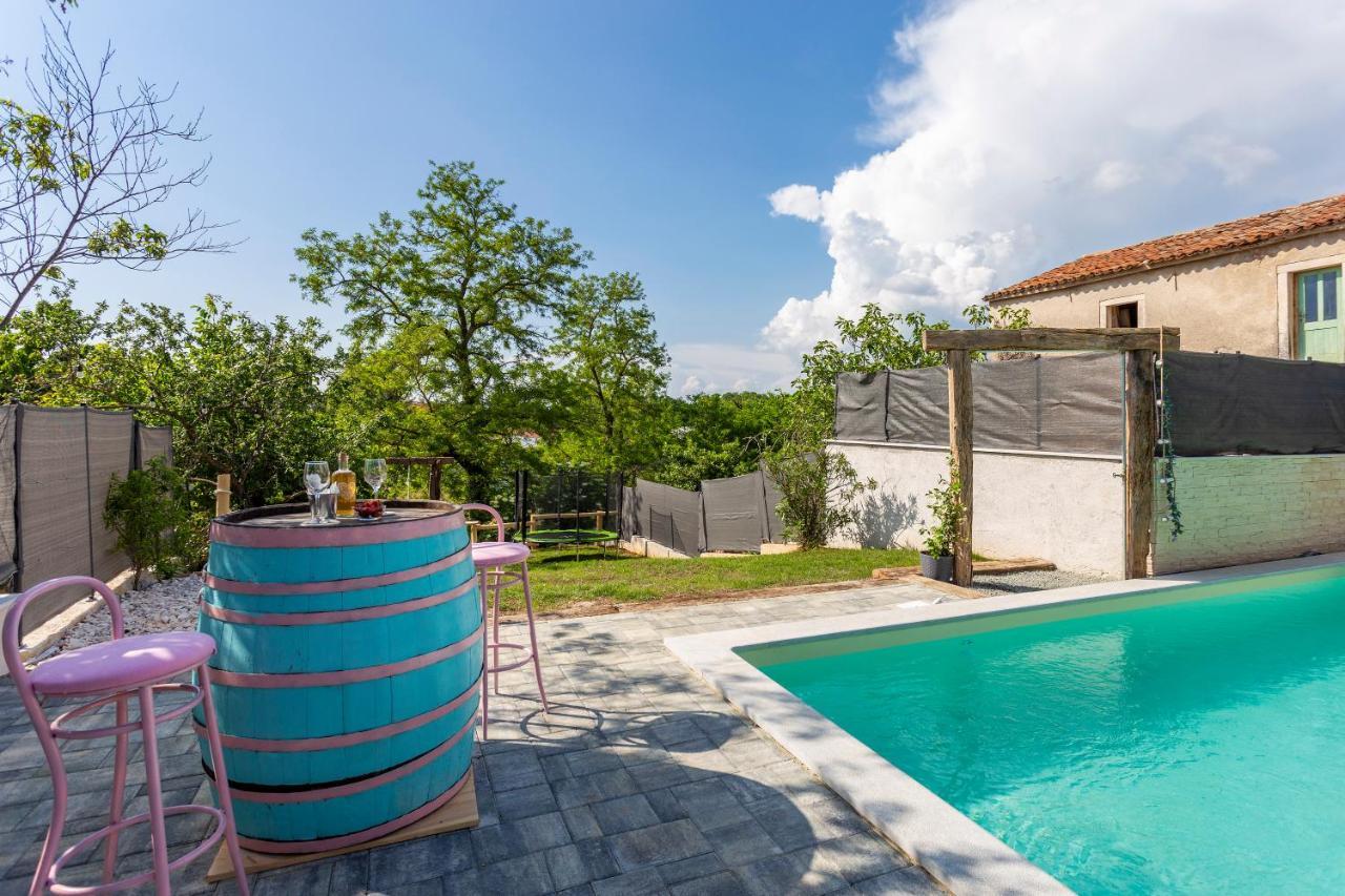 Villa House With Pool Poli Stare Nuoni Žminj Exterior foto