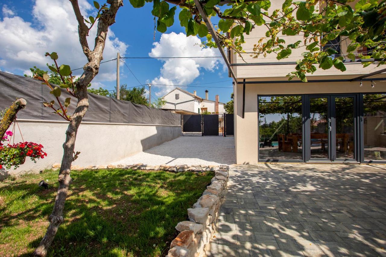 Villa House With Pool Poli Stare Nuoni Žminj Exterior foto